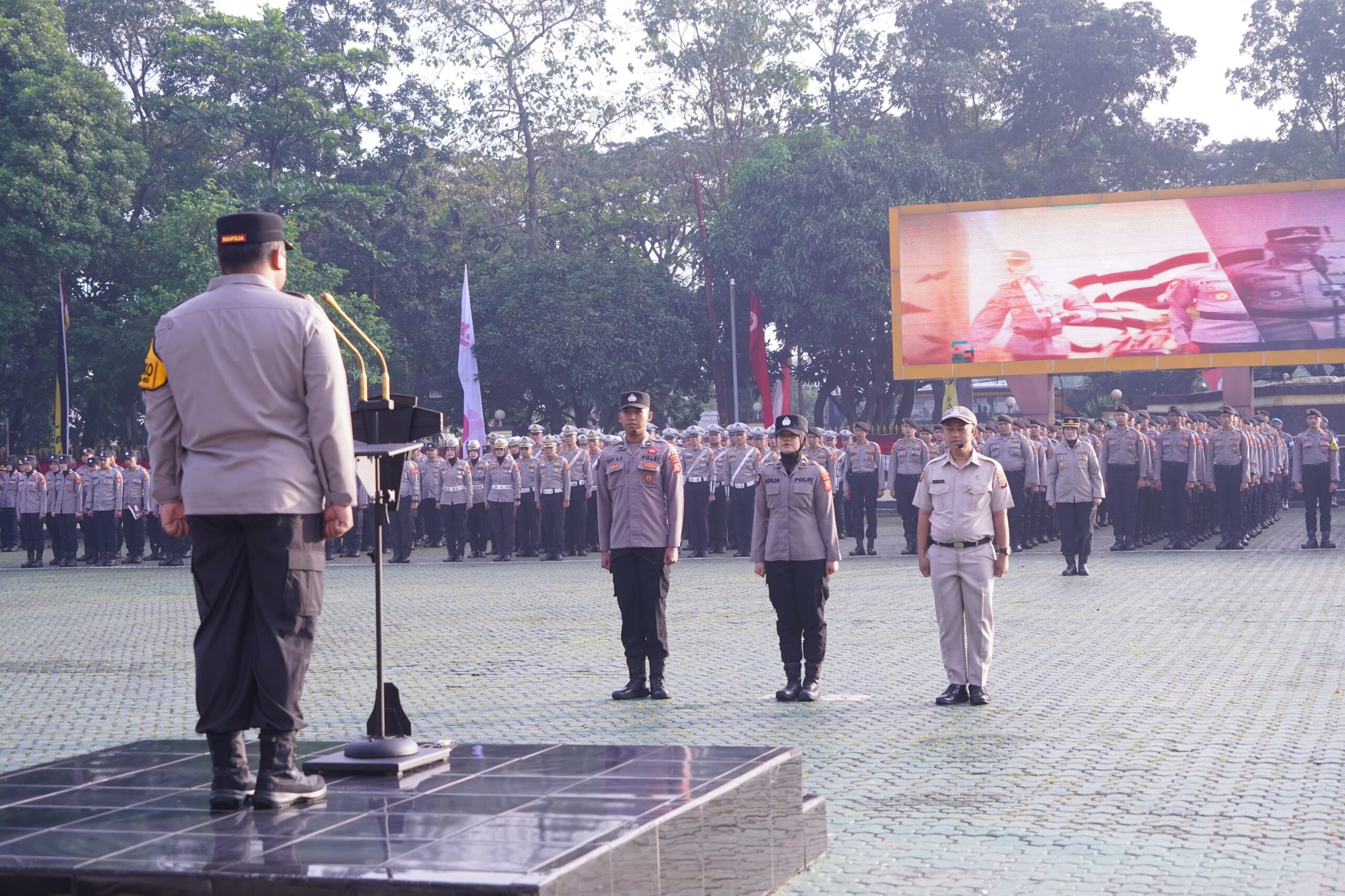 Wakapolda Jabar Pimpin Apel Pagi Gabungan, Tekankan Kewaspadaan Global dan Antisipasi Bencana Alam