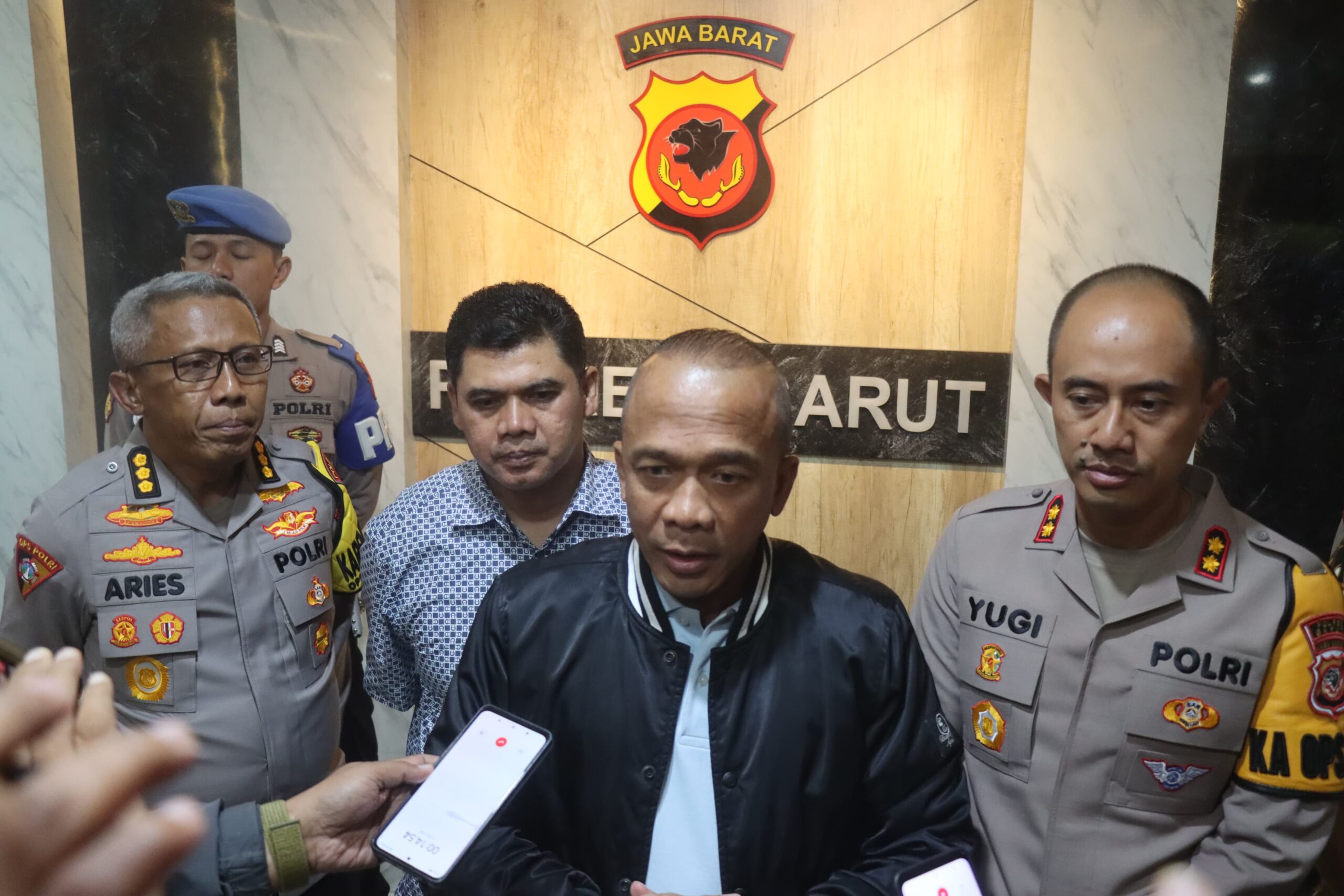 Kapolda Jabar Ucapkan Bela Sungkawa Atas Gugurnya Satu Anggota Kepolisian Saat Bertugas dan  2 Warga Masyarakat dalam Pesta Rakyat di Garut