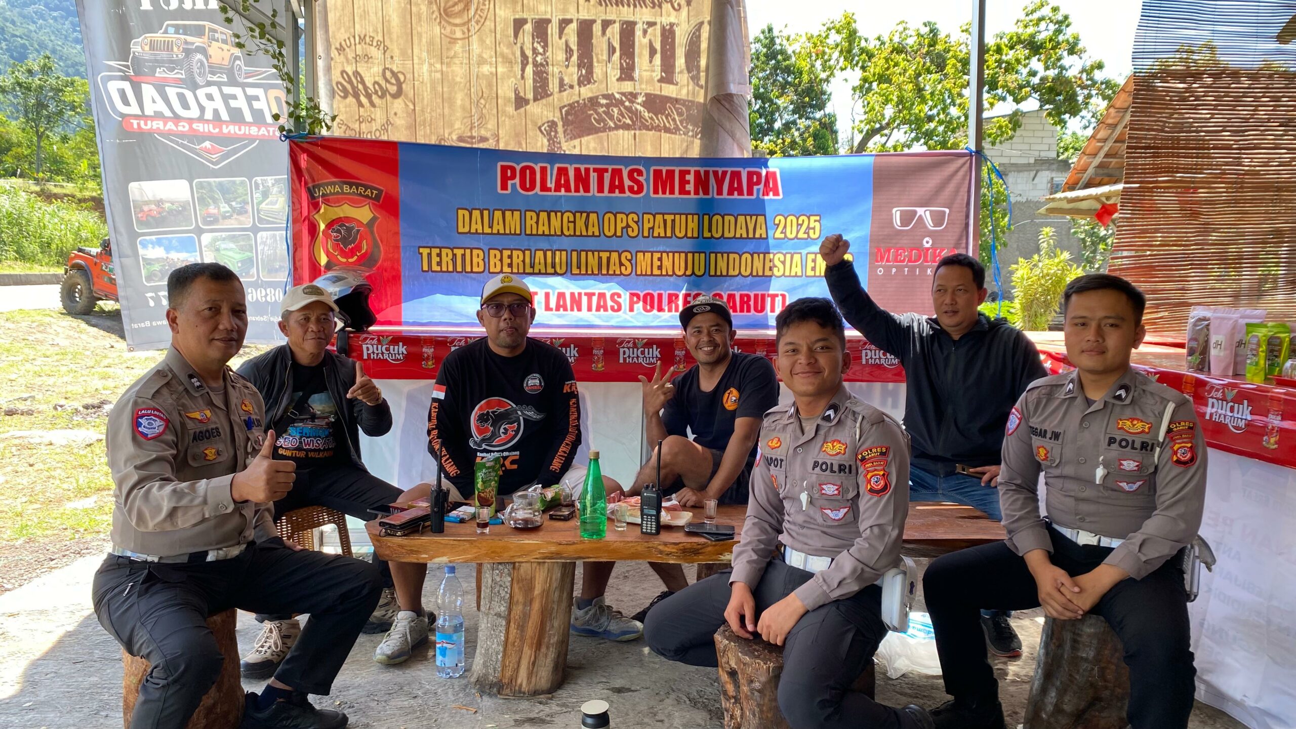 Polsek Banyuresmi Lakukan Olah TKP Penemuan Mayat Pria di Pematang Sawah Sukasenang