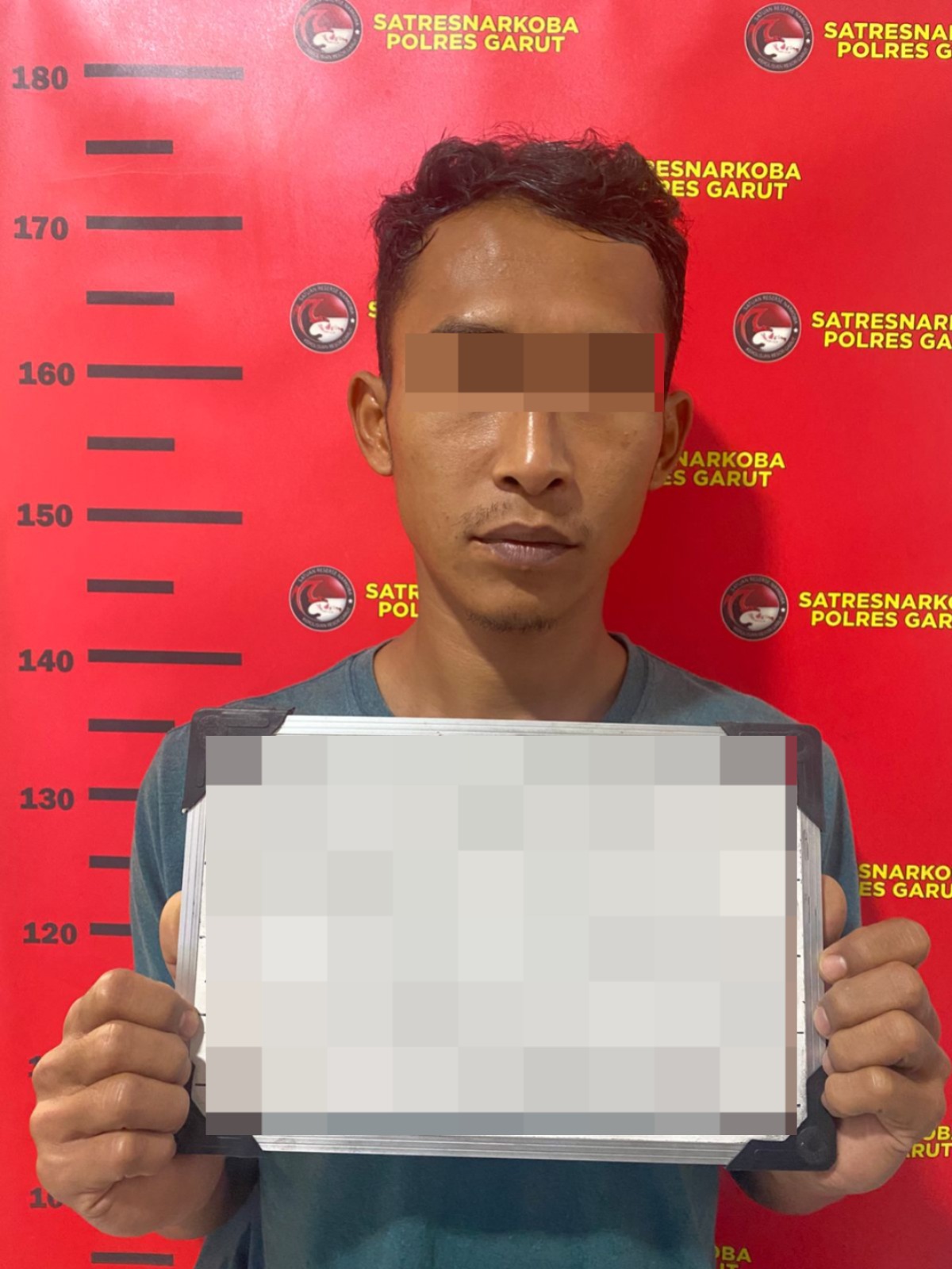 Polres Garut Bongkar Ladang Ganja Tersembunyi di Dalam Rumah