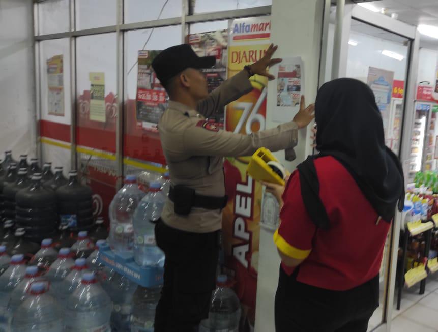 Polsek Pameungpeuk Gelar Patroli “Garut Lautan Biru Presisi” Antisipasi Gangguan Kamtibmas dan Edukasi Jam Malam Pelajar