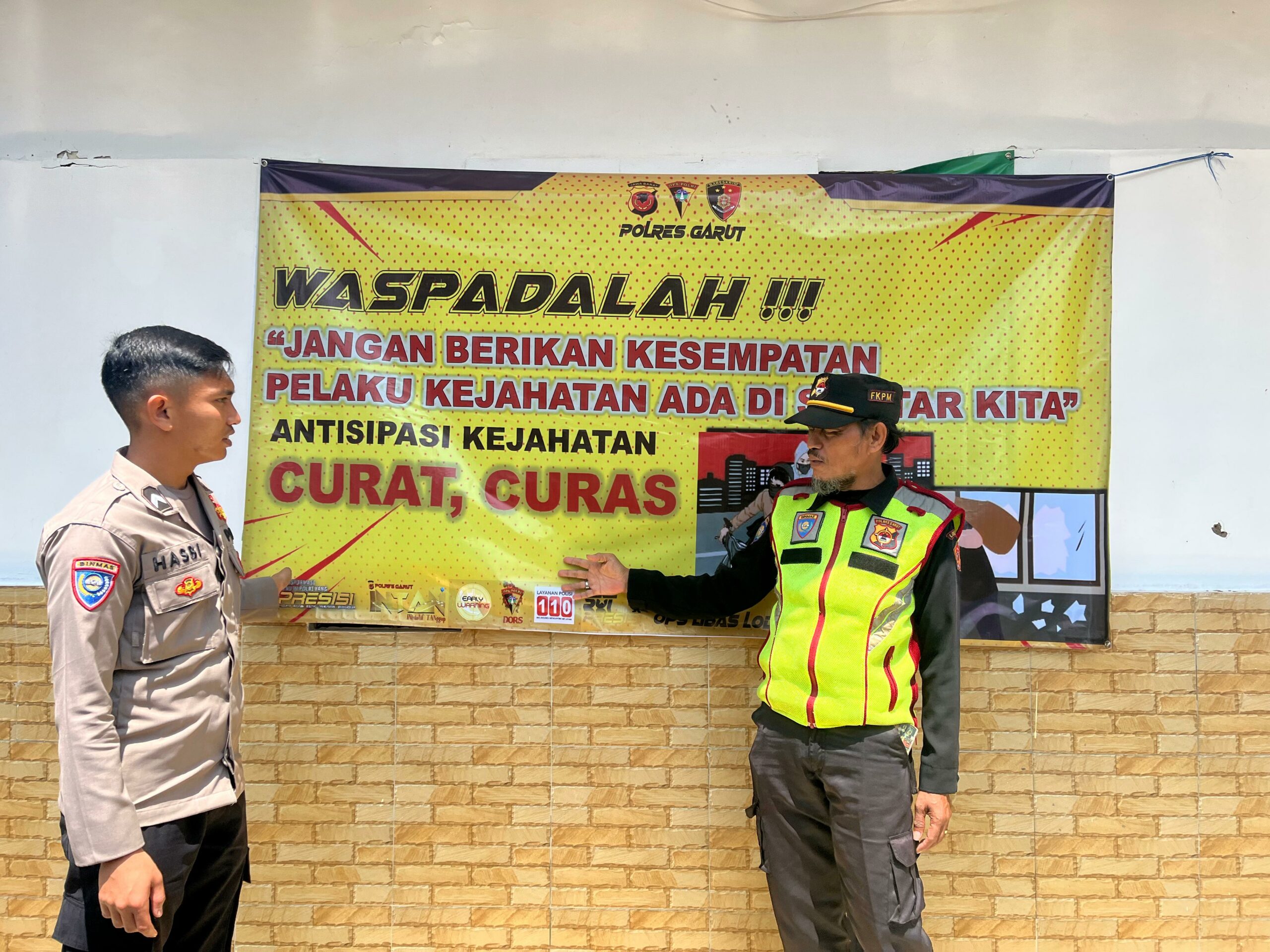 Polsek Pasirwangi Gelar Penyuluhan Kamtibmas di Desa Padaasih, Ajak Warga Aktif Jaga Keamanan