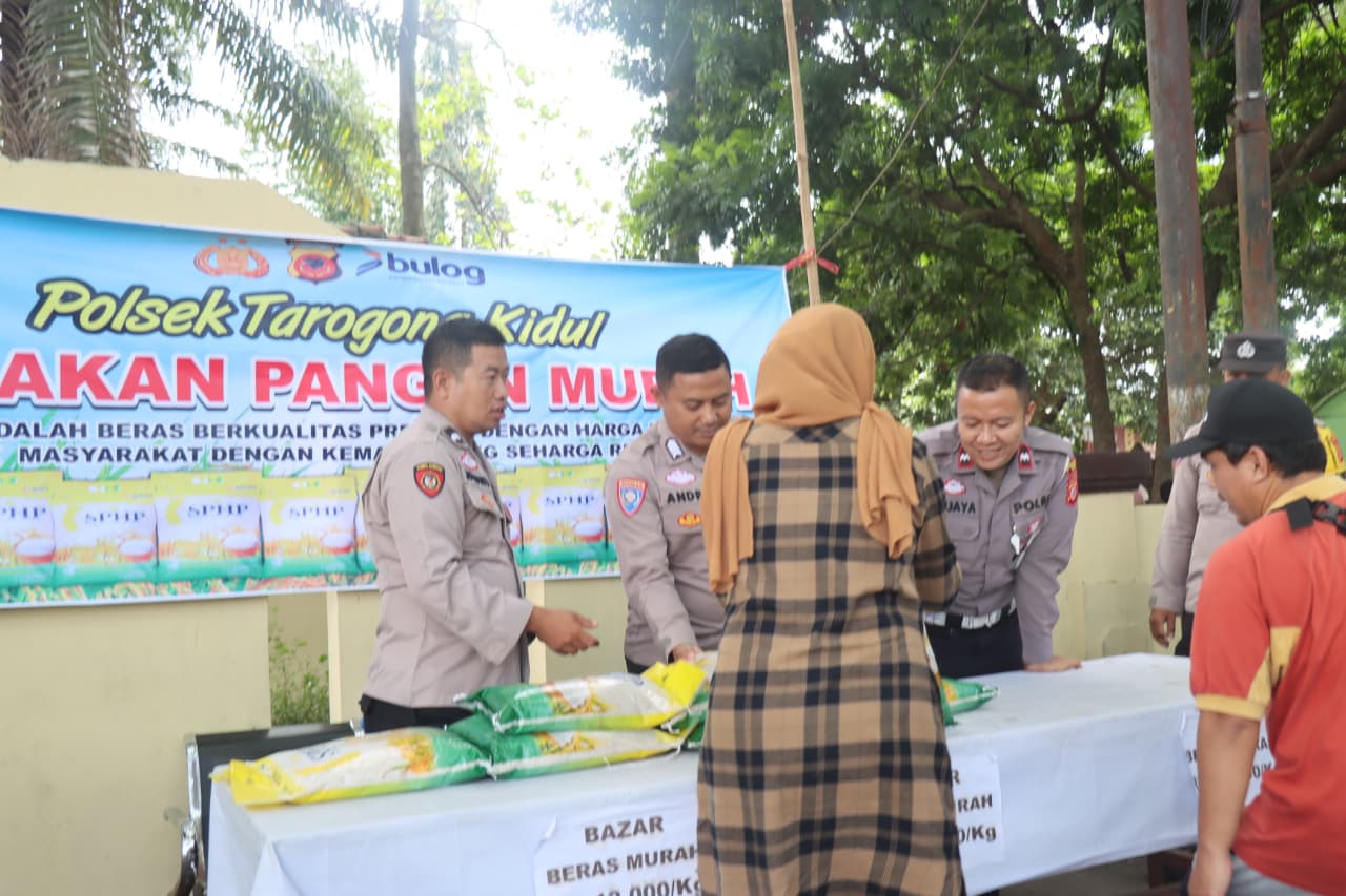 Kapolres Garut Tinjau Gerakan Pangan Murah, Pastikan Ketersediaan Beras SPHP untuk Masyarakat