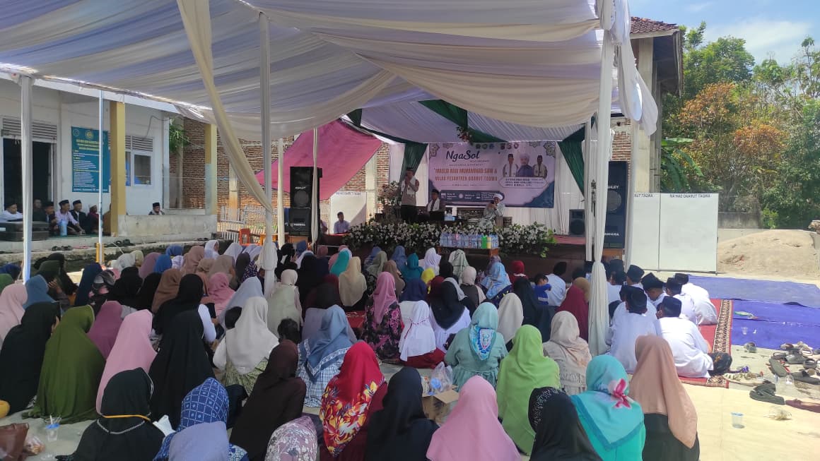 Polres Garut Gelar Program “NGASOL” di Ponpes Daarut Taqwa, Meriahkan Maulid Nabi dan Milad Pesantren