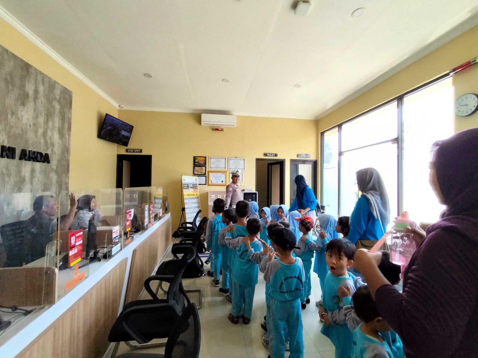 Polisi Sahabat Anak, Satlantas Polres Garut Tanamkan Tertib Berlalu Lintas Sejak Usia Dini