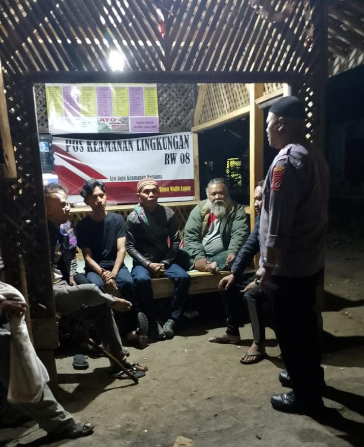 Polsek Limbangan Kontrol Poskamling Demi Wujudkan Keamanan Lingkungan