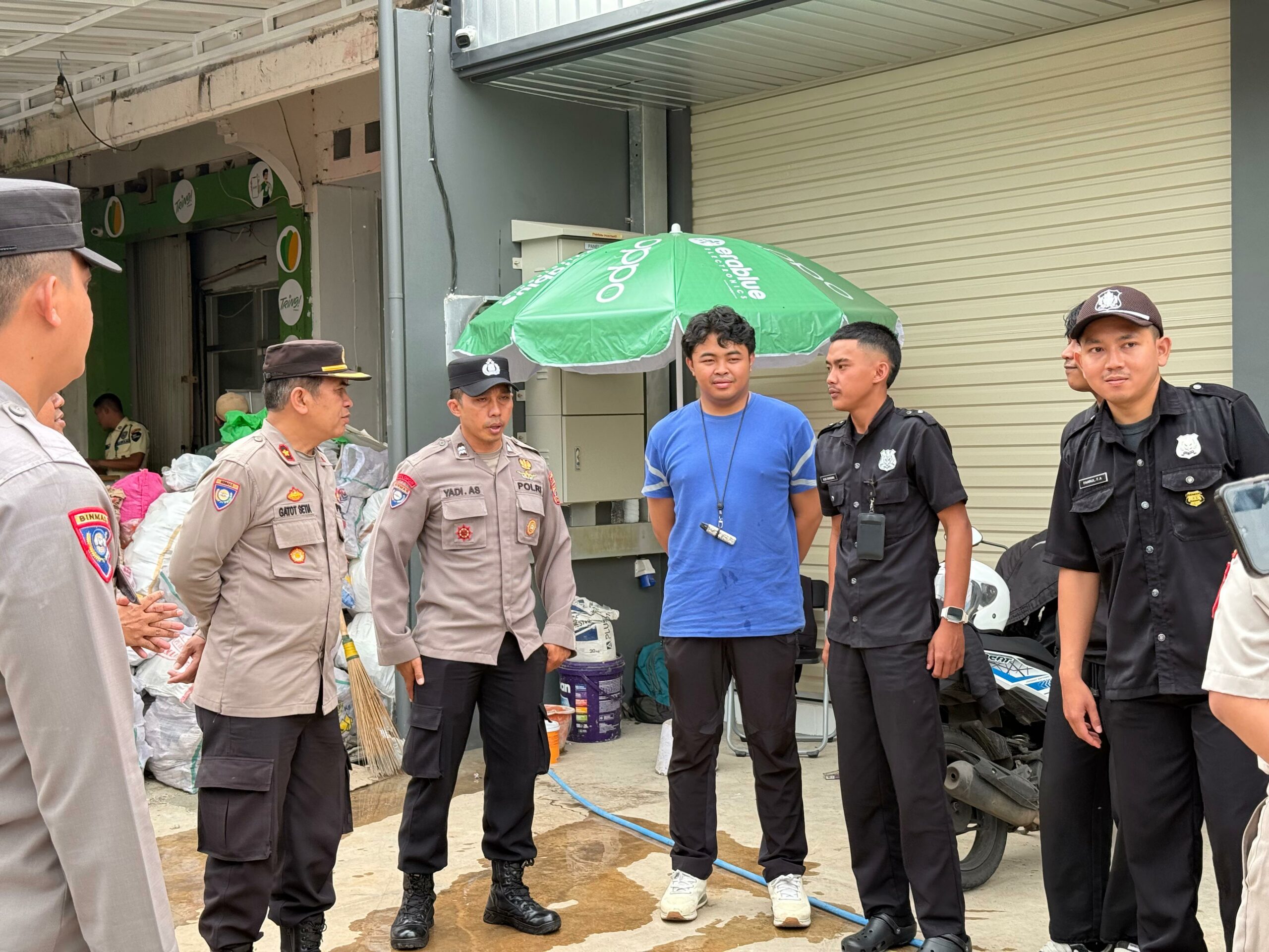 Satgas Gabungan Polda Jabar Jangkau Cimanggung: Sosialisasi dan Patroli Dialogis Jadi Strategi Pencegahan Premanisme Satgas Gabungan Polda Jabar Jangkau Cimanggung: Sosialisasi dan Patroli Dialogis Jadi Strategi Pencegahan Premanisme