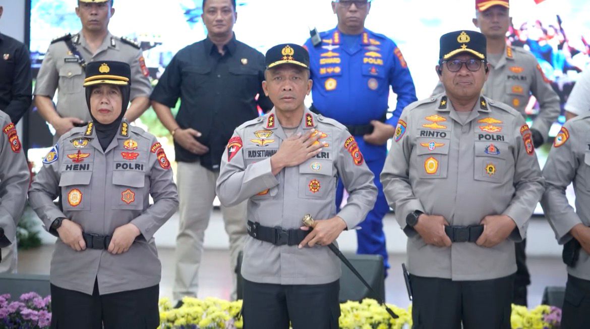 Polda Jabar Ucapkan Selamat HUT ke-80 TNI, “Sinergi Polri-TNI untuk Indonesia Aman dan Sejahtera”