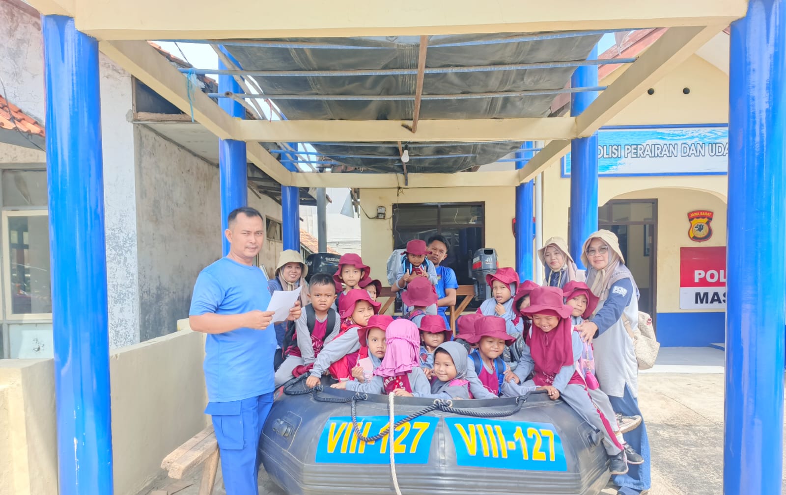Satpolairud Polres Garut Kenalkan Dunia Kepolisian Perairan kepada Anak-Anak RA Darurrasyid