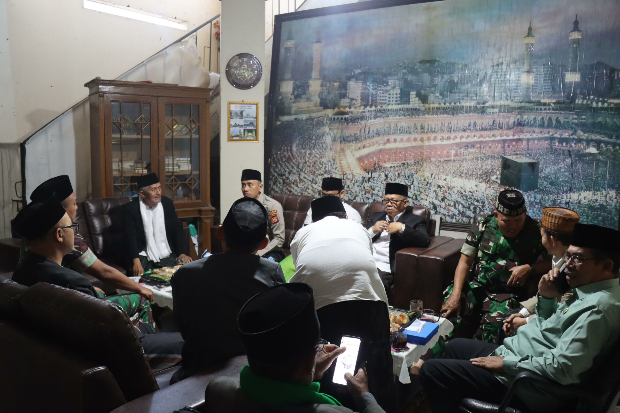 Kebersamaan Forkopimda, Kapolres Garut Ikuti Peringatan Maulid Nabi Muhammad SAW 1447 H