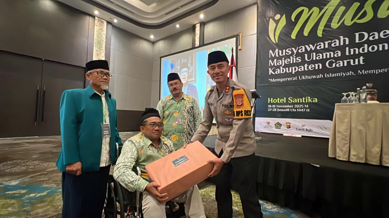 Kapolres Garut Hadiri MUSDA XI MUI Kabupaten Garut Tahun 2025, Tegaskan Komitmen Perkuat Kolaborasi Ulama–Umaro