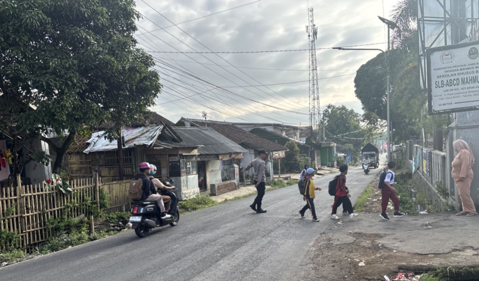 Polres Garut Laksanakan Gatur Pagi Serentak