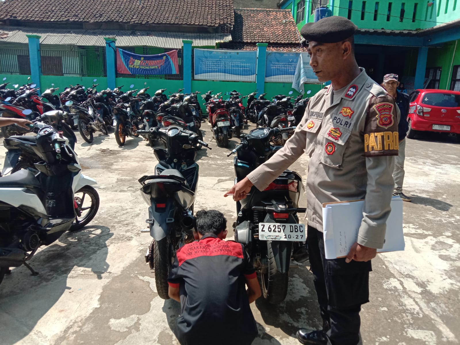 Pihak Sekolah Gandeng Polsek Sukawening Tertibkan Knalpot Brong