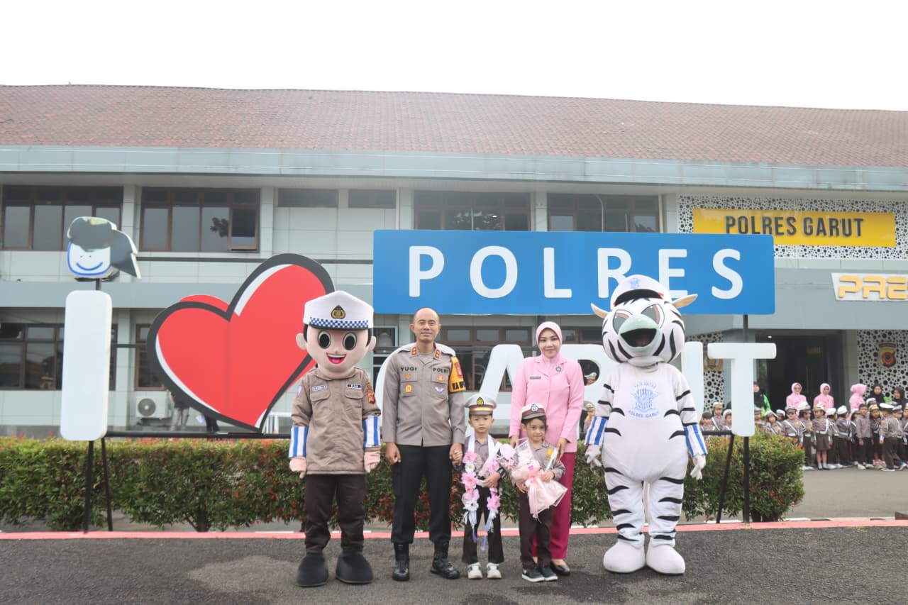 Hangat dan Penuh Keceriaan, Polres Garut Terima Kunjungan TK Kemala Bhayangkari 15 dan 23 dalam Giat Polisi Sahabat Anak