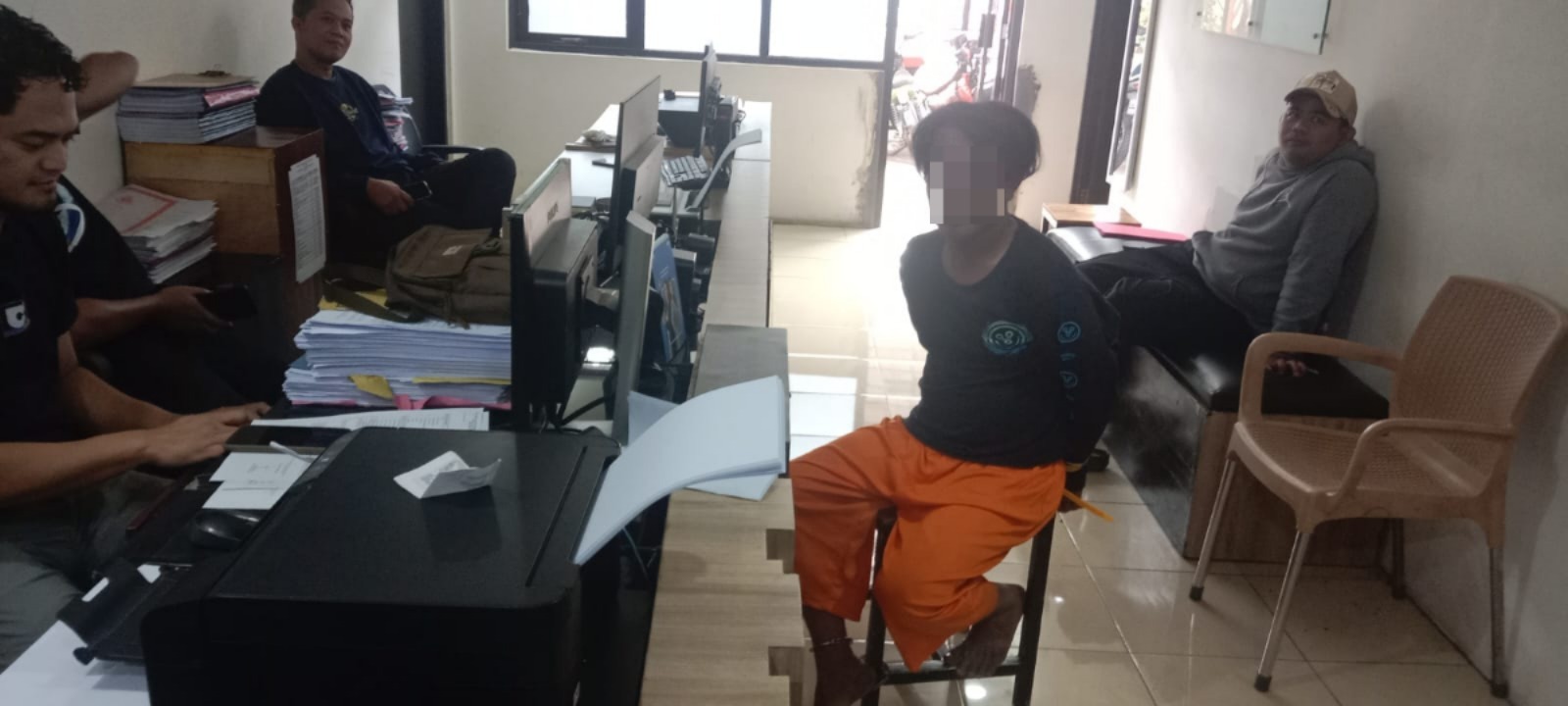 Polsek Banjarwangi Amankan Pelaku Pencurian HP