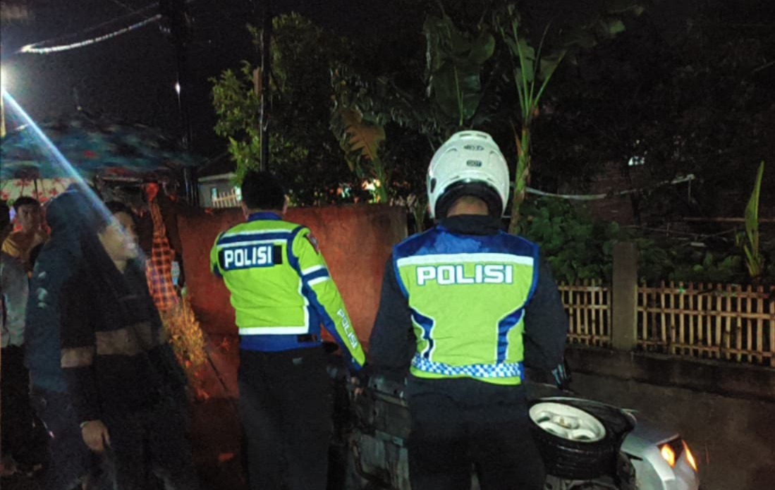 Respons Cepat Polisi Tangani Laka Tunggal di Gandamekar