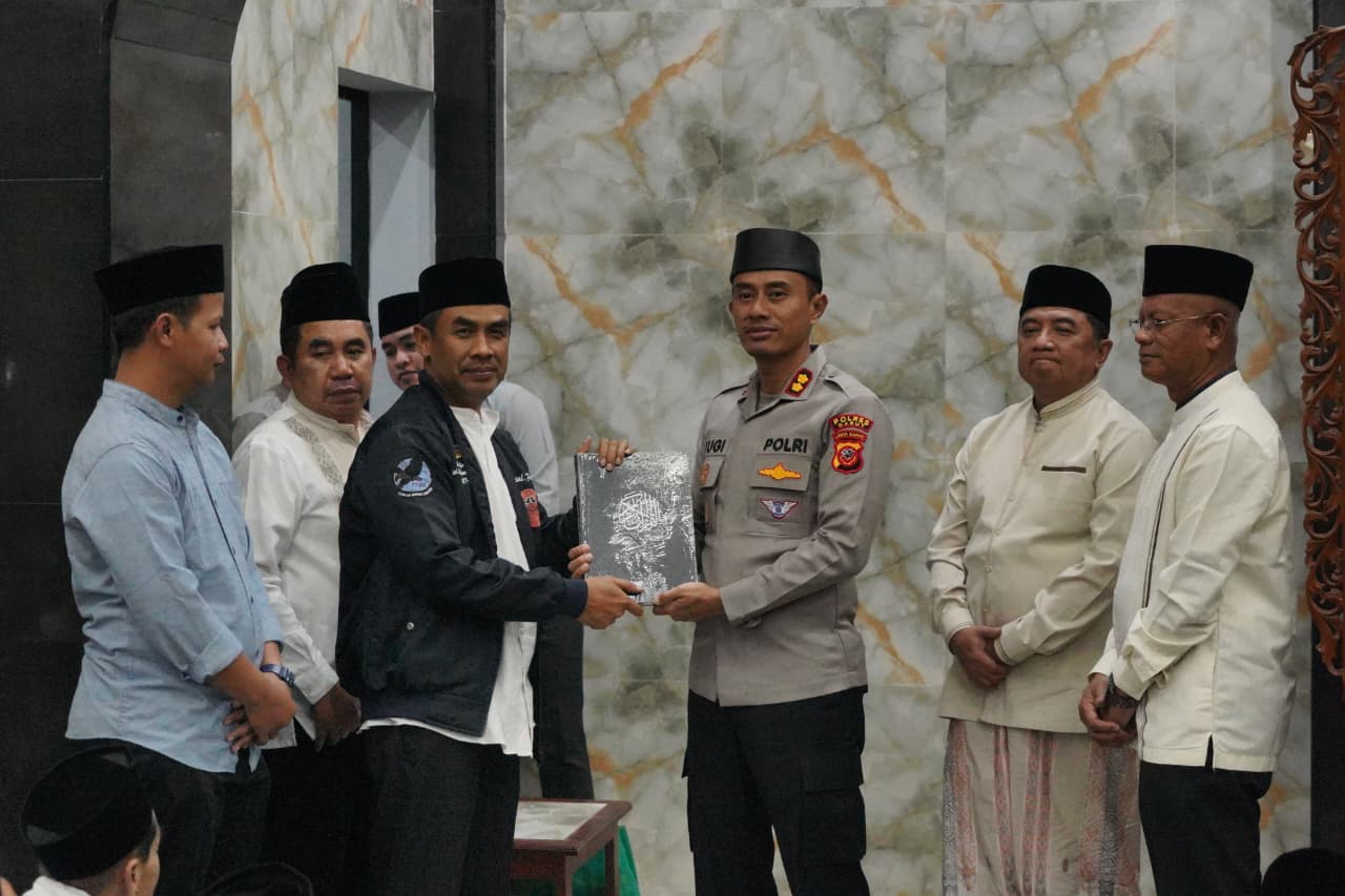 Kapolres Garut Bersama Forkopimda Garut Gelar Safari Ramadhan di Cikajang