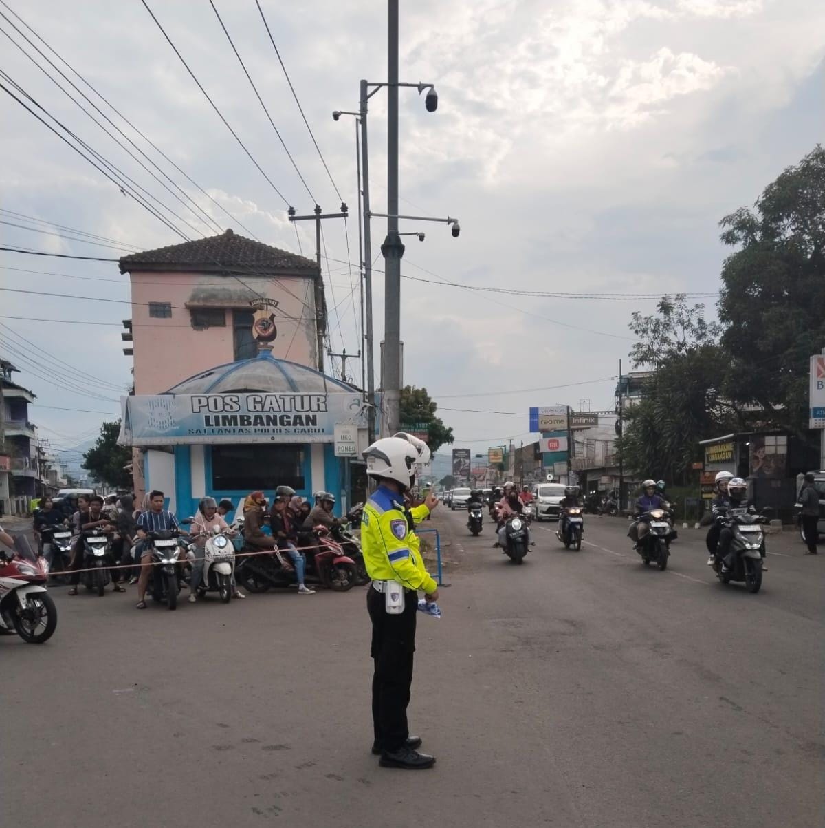 Arus Lalu Lintas Meningkat, Polres Garut Terapkan One Way 6 Kali di Sejumlah Jalur Strategis