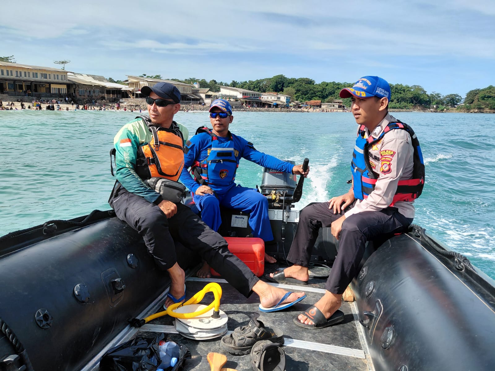 Sat Polairud Polres Garut Dan Polsek Wilayah Selatan Intensifkan Patroli dan Edukasi Wisatawan