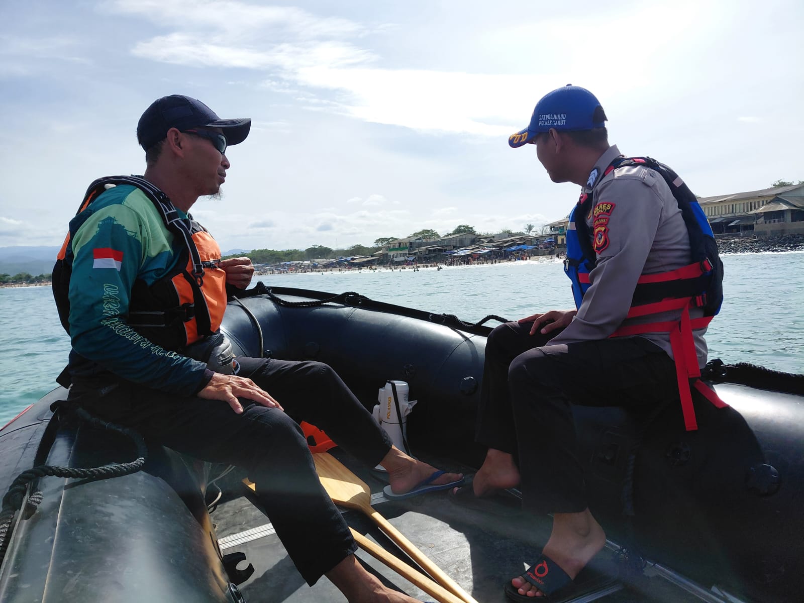 Polsek Wilayah Selatan Bersama Sat Polairud Polres Garut Intensifkan Patroli di Objek Wisata Pantai