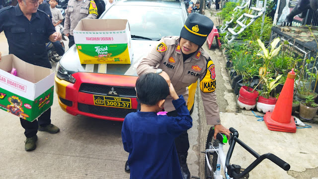 Polisi Lakukan Baksos Berbagi Kebaikan dengan Masyarakat