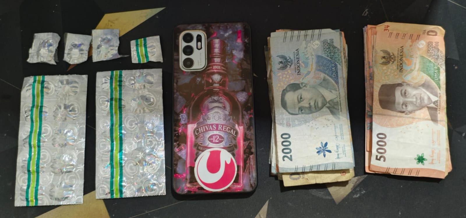 ‎Polisi Bongkar Peredaran Obat Keras Ilegal, Seorang Pengedar Diamankan di Leles