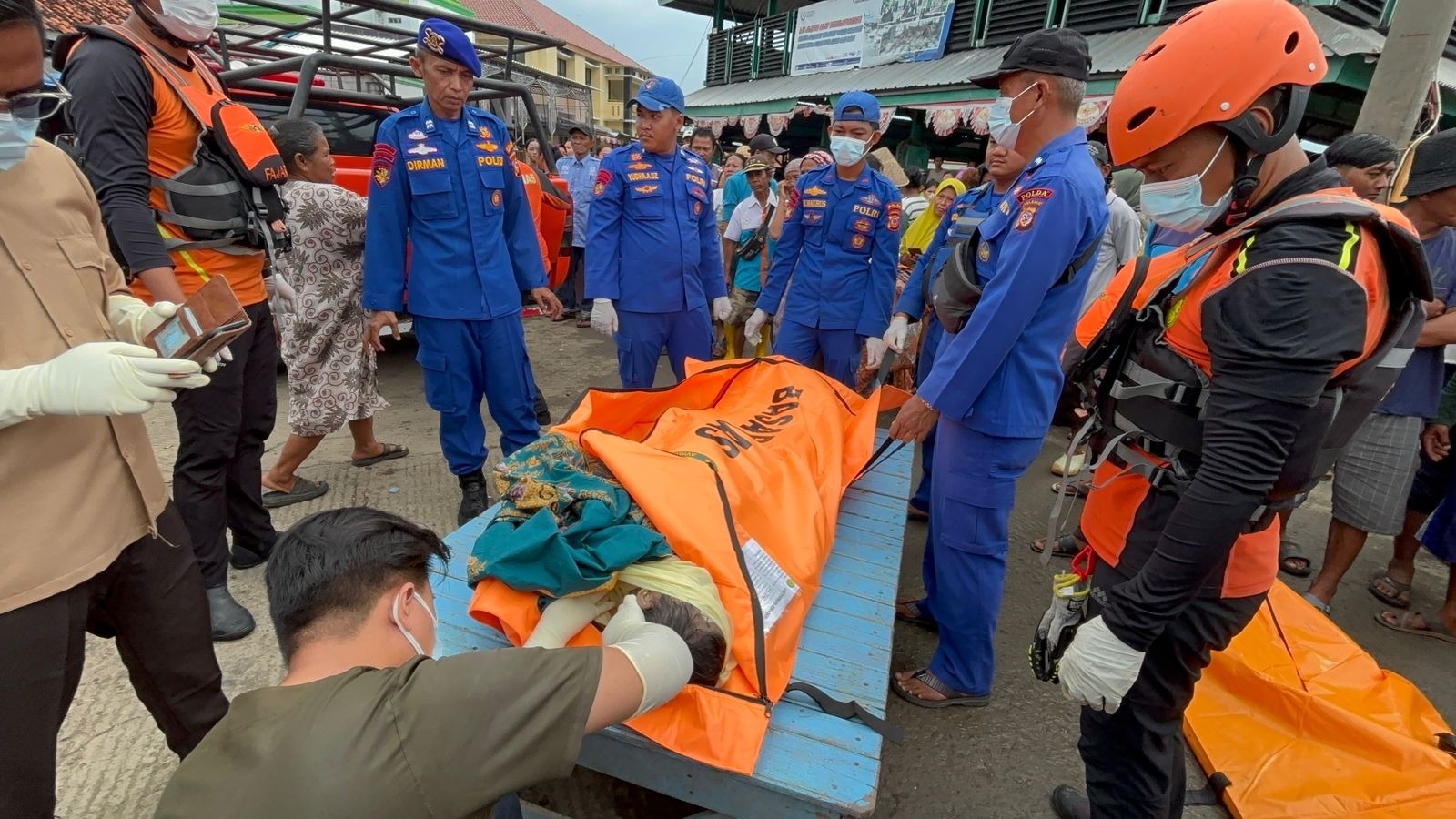 ‎Operasi SAR Hari Ke-2: Polisi Temukan Nelayan KM Julita Jaya dalam Kondisi Meninggal Dunia