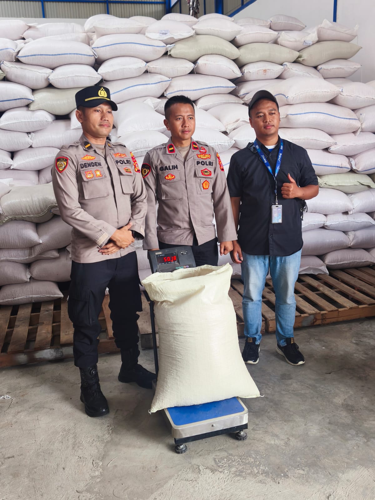 Sinergi Polres Garut dan Petani, 15,25 Ton Jagung Diserap Bulog untuk Perkuat Ketahanan Pangan