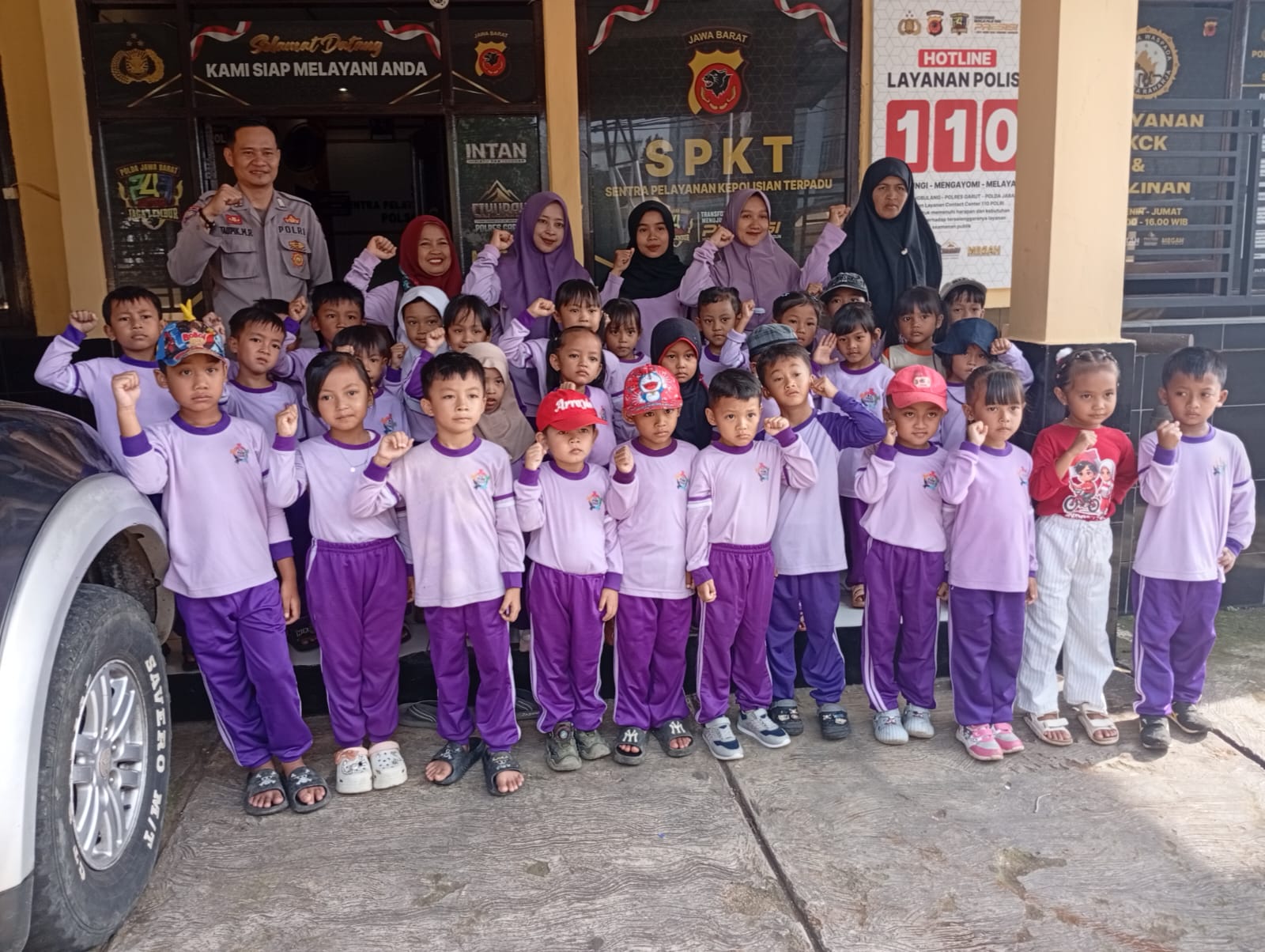 Polsek Bungbulang Terima Kunjungan PAUD KB Amanah Bunda, Tanamkan Cinta Polisi Sejak Dini