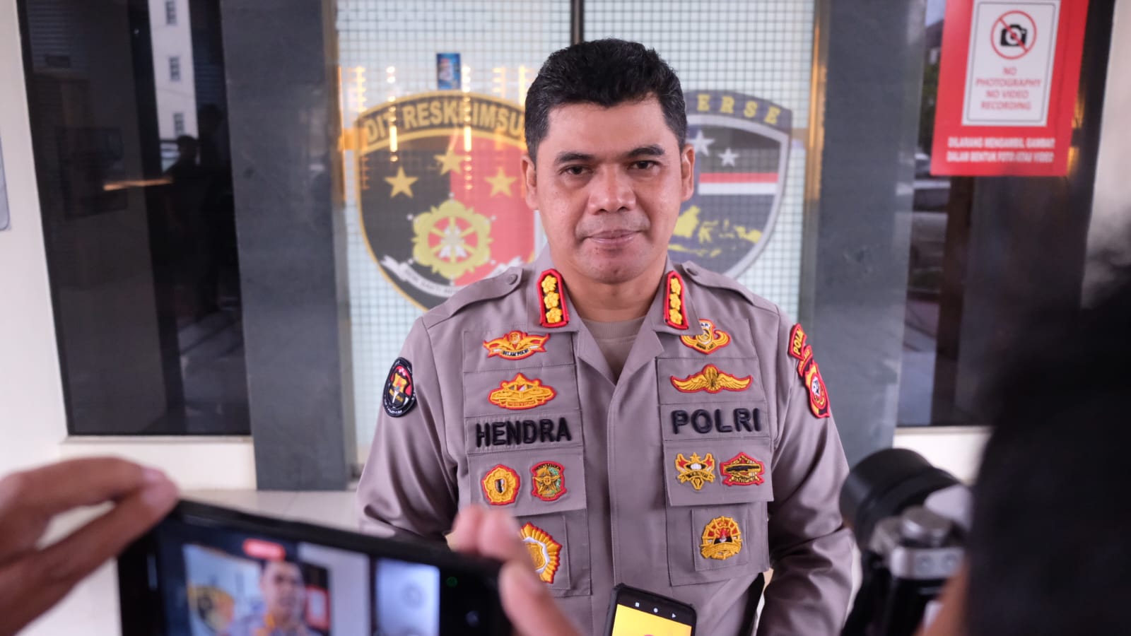 POLDA JABAR SIAPKAN PENGAMANAN KETAT DAN IMBAU SUPORTER JAGA KETERTIBAN PASCA KEMENANGAN PERSIB POLDA JABAR SIAPKAN PENGAMANAN KETAT DAN IMBAU SUPORTER JAGA KETERTIBAN PASCA KEMENANGAN PERSIB