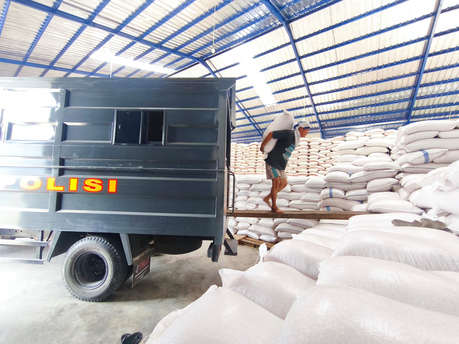Ketahanan Pangan Polres Garut, Empat Ton Jagung Petani Talegong Resmi Diserap Bulog