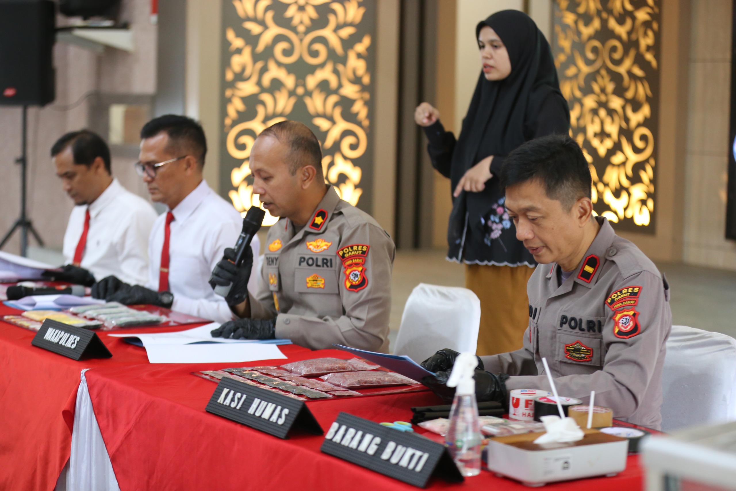 Polisi Paparkan Hasil Pengungkapan Kasus Narkoba Periode 2 Bulan, 20 Pelaku dan Ratusan paket Berhasil Diamankan Polisi Paparkan Hasil Pengungkapan Kasus Narkoba Periode 2 Bulan, 20 Pelaku dan Ratusan paket Berhasil Diamankan