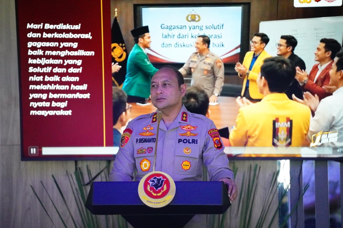 Kapolda Jabar Ajak Mahasiswa Perkuat Sinergi Jaga Kondusivitas Jawa Barat Kapolda Jabar Ajak Mahasiswa Perkuat Sinergi Jaga Kondusivitas Jawa Barat