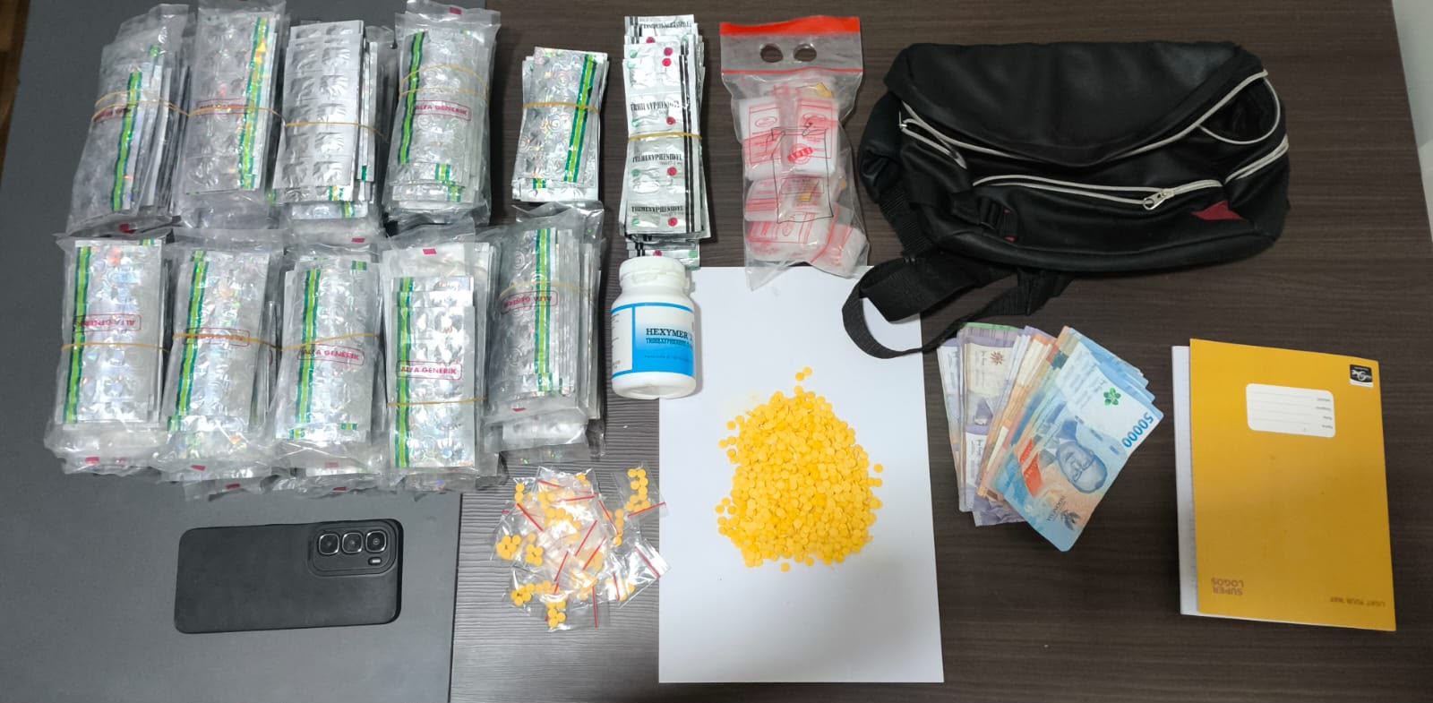 Polisi Gagalkan Peredaran Ribuan Butir Obat Keras Tanpa Izin di Tarogong Kidul