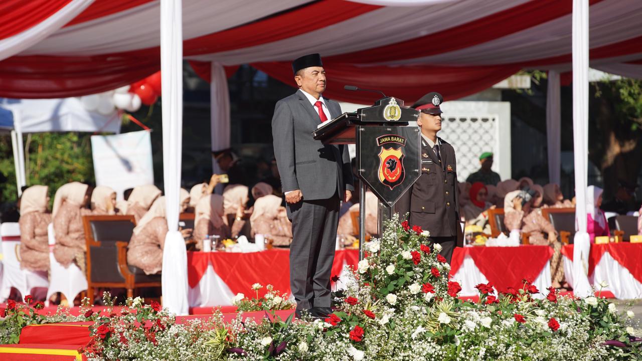 Bupati Garut Pimpin Upacara HUT Bhayangkara Ke-80 Polres Garut, Kejutan Danrem 062/Tarumanagara Warnai Peringatan Hari Bhayangkara