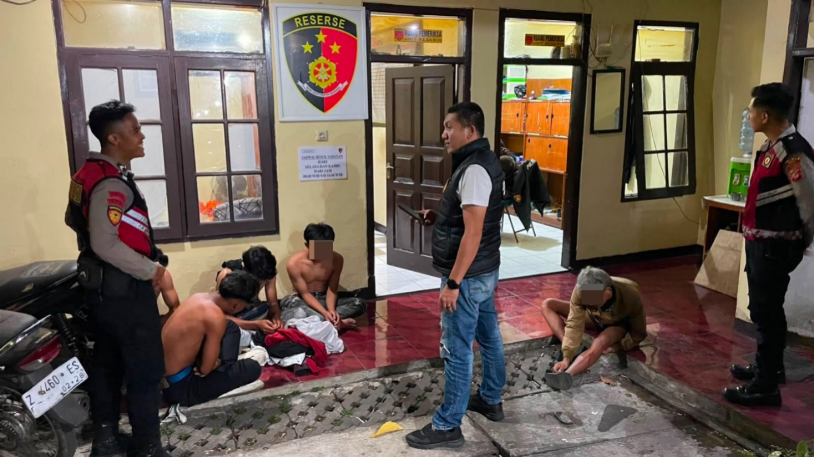 Patroli Dini Hari, Polisi Amankan Empat Pemuda Diduga Mabuk Usai Terlibat Keributan di Ciawitali