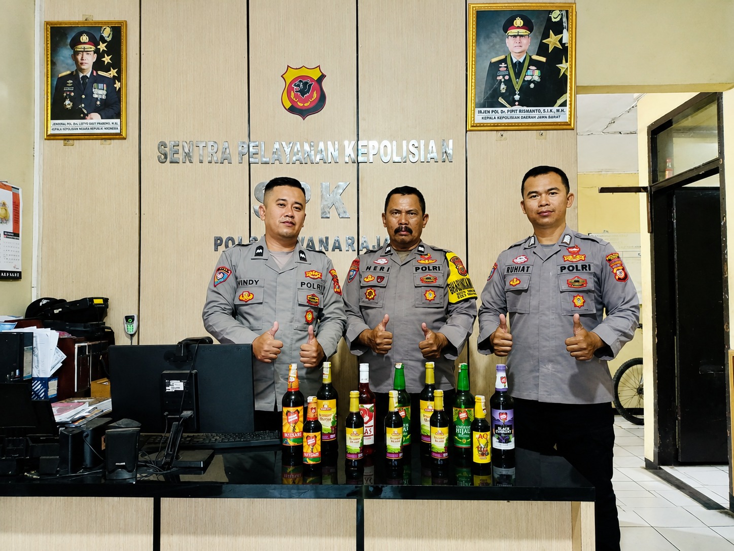 Cipta Kondusif, Polsek Wanaraja Gelar Operasi Miras di Wilayah Hukumnya Cipta Kondusif, Polsek Wanaraja Gelar Operasi Miras di Wilayah Hukumnya