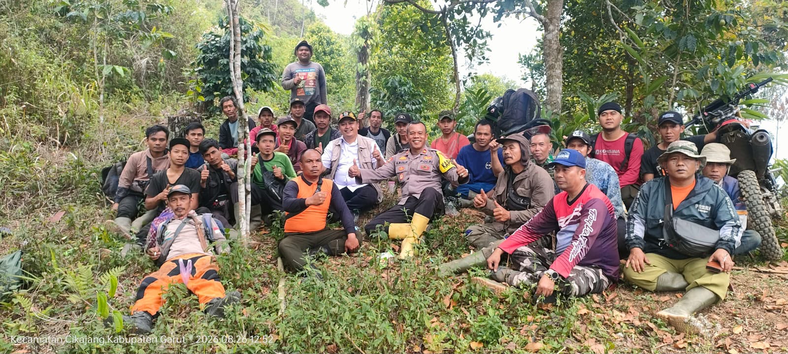 Kebakaran Lahan Perhutani di Talagawangi Berhasil Dipadamkan, Polisi Bersama Warga Lakukan Pemadaman Manual