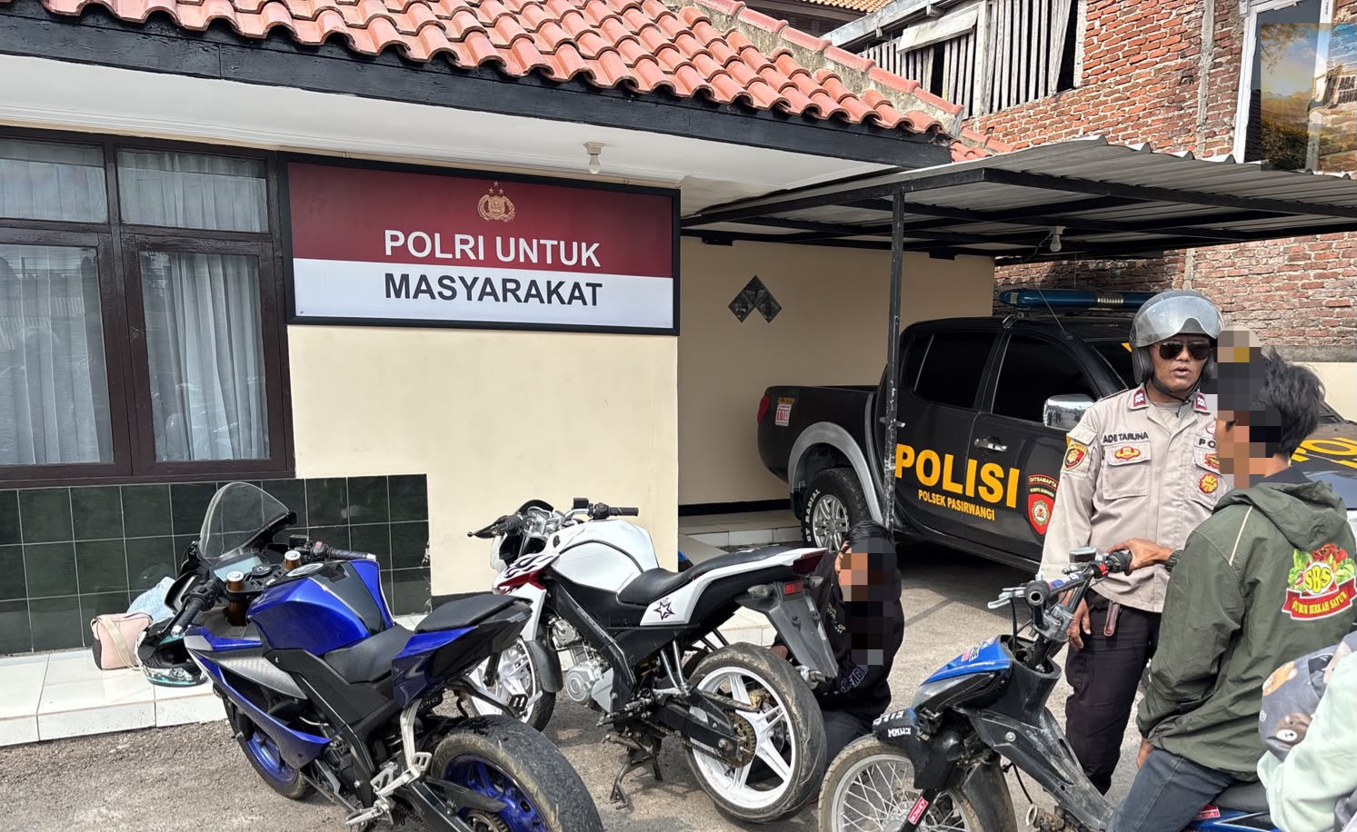 Polsek Pasirwangi Tertibkan Knalpot Tidak Sesuai Spesifikasi Teknis, 10 Knalpot Brong Berhasil Diamankan