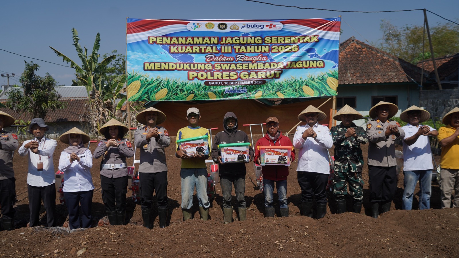 Tanam Jagung Serentak Kuartal III, Polres Garut Dorong Ketahanan Pangan dan Sinergi Bersama Petani