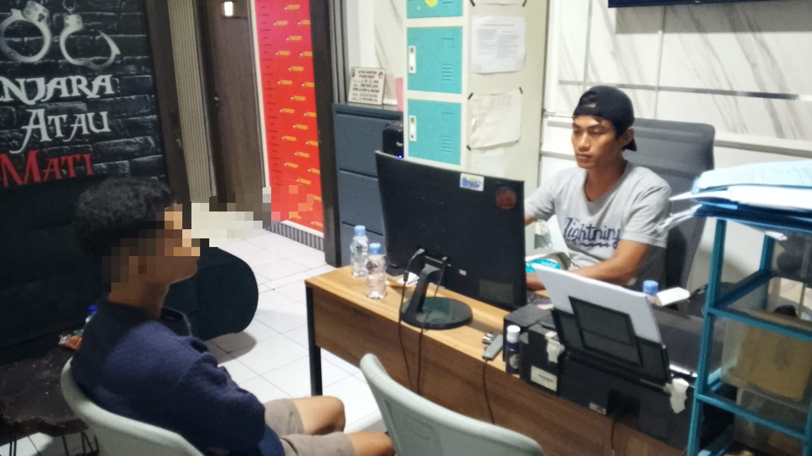 Polisi Amankan Dua Pelaku Pengeroyokan Sopir Grab di Wanaraja Garut Polisi Amankan Dua Pelaku Pengeroyokan Sopir Grab di Wanaraja Garut