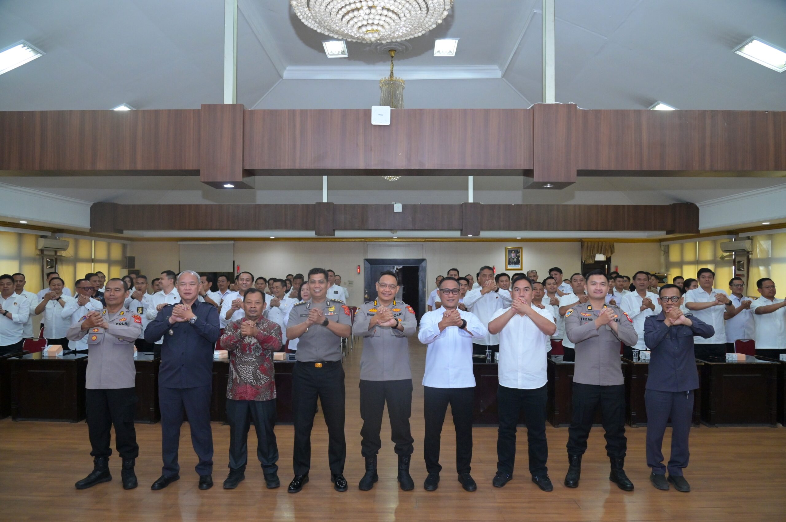 Polda Jabar Gelar FGD Puslitbang Polri, Bahas Kesesuaian Norma Penyelidikan dan Penyidikan Polda Jabar Gelar FGD Puslitbang Polri, Bahas Kesesuaian Norma Penyelidikan dan Penyidikan
