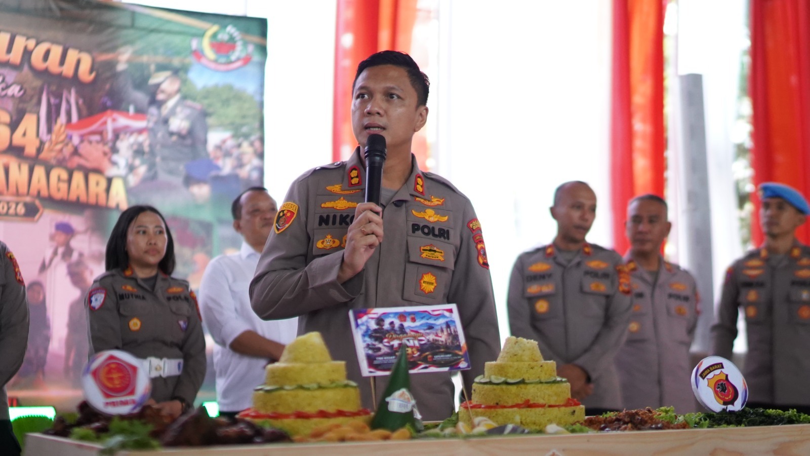 Soliditas TNI-Polri Makin Erat, Kapolres Garut Beri Kejutan HUT ke-81 TNI